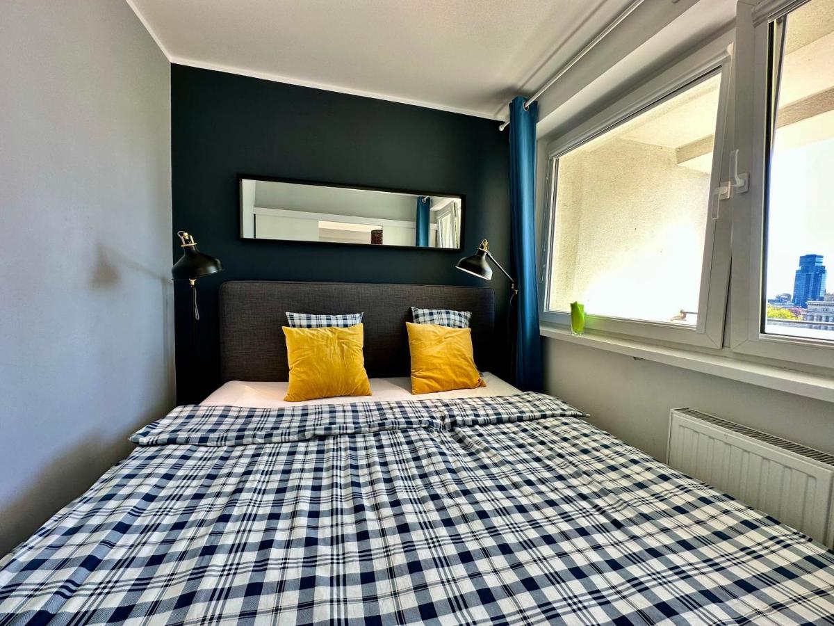 Gold 2 King Size Bed, Metro X2 Free Wifi, 50'Tv Netflix, Hbo, Appletv+ Apartment Warsawa Bagian luar foto