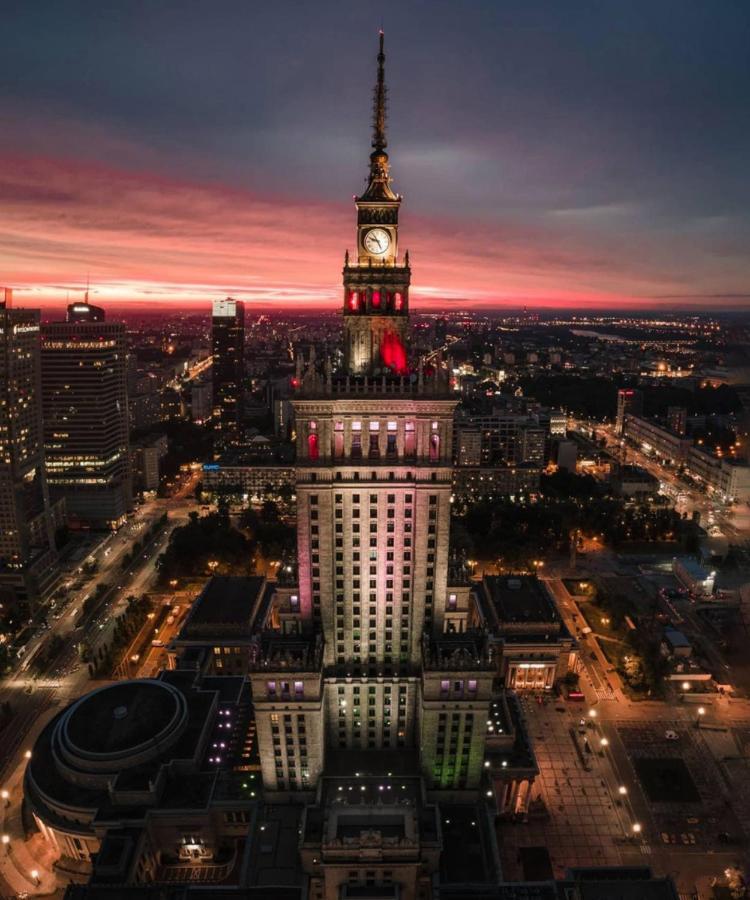 Gold 2 King Size Bed, Metro X2 Free Wifi, 50'Tv Netflix, Hbo, Appletv+ Apartment Warsawa Bagian luar foto